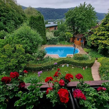 Haus Flora - Ferienwohnung Bodensdorf Kültér fotó
