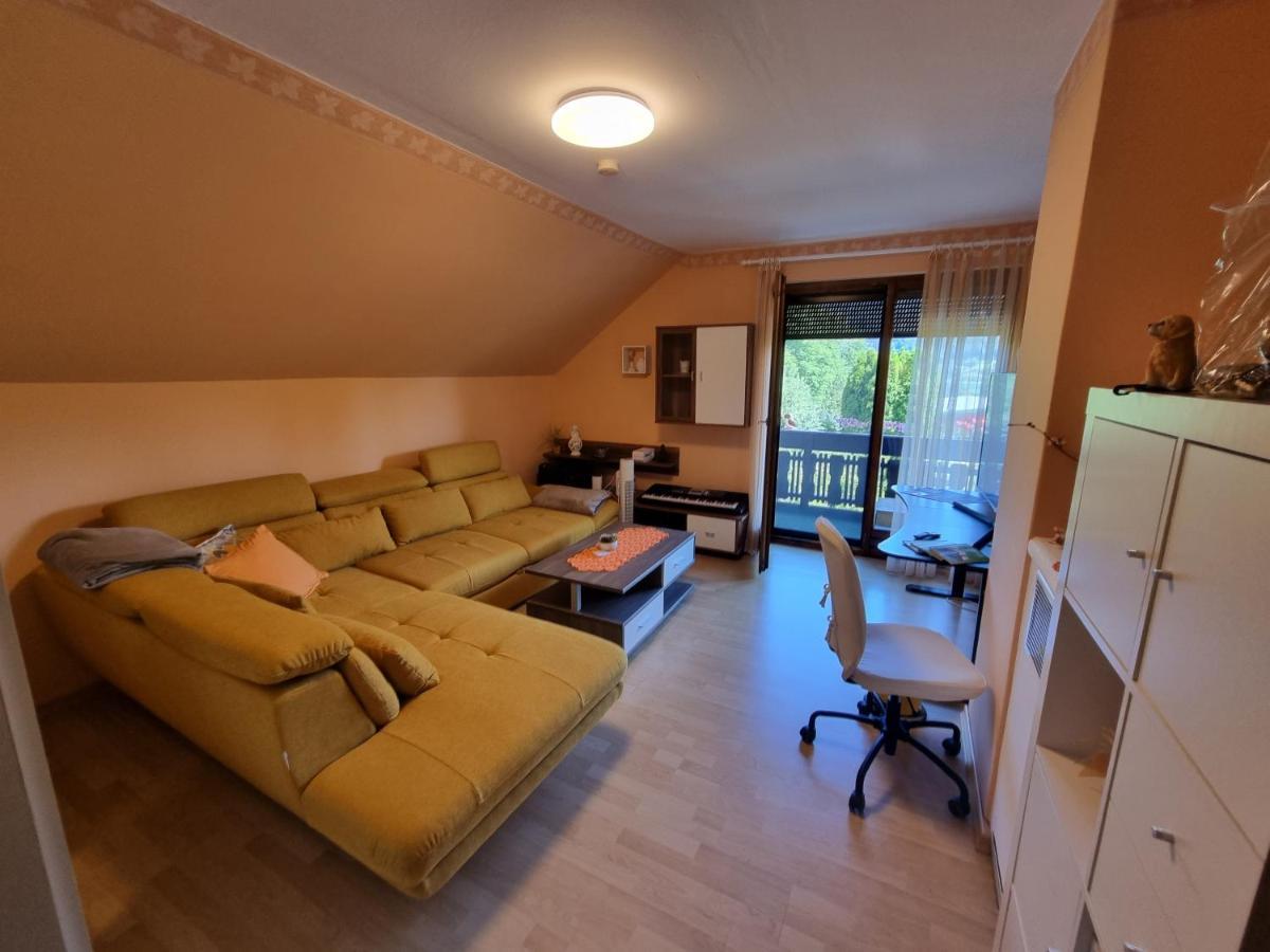 Haus Flora - Ferienwohnung Bodensdorf Kültér fotó