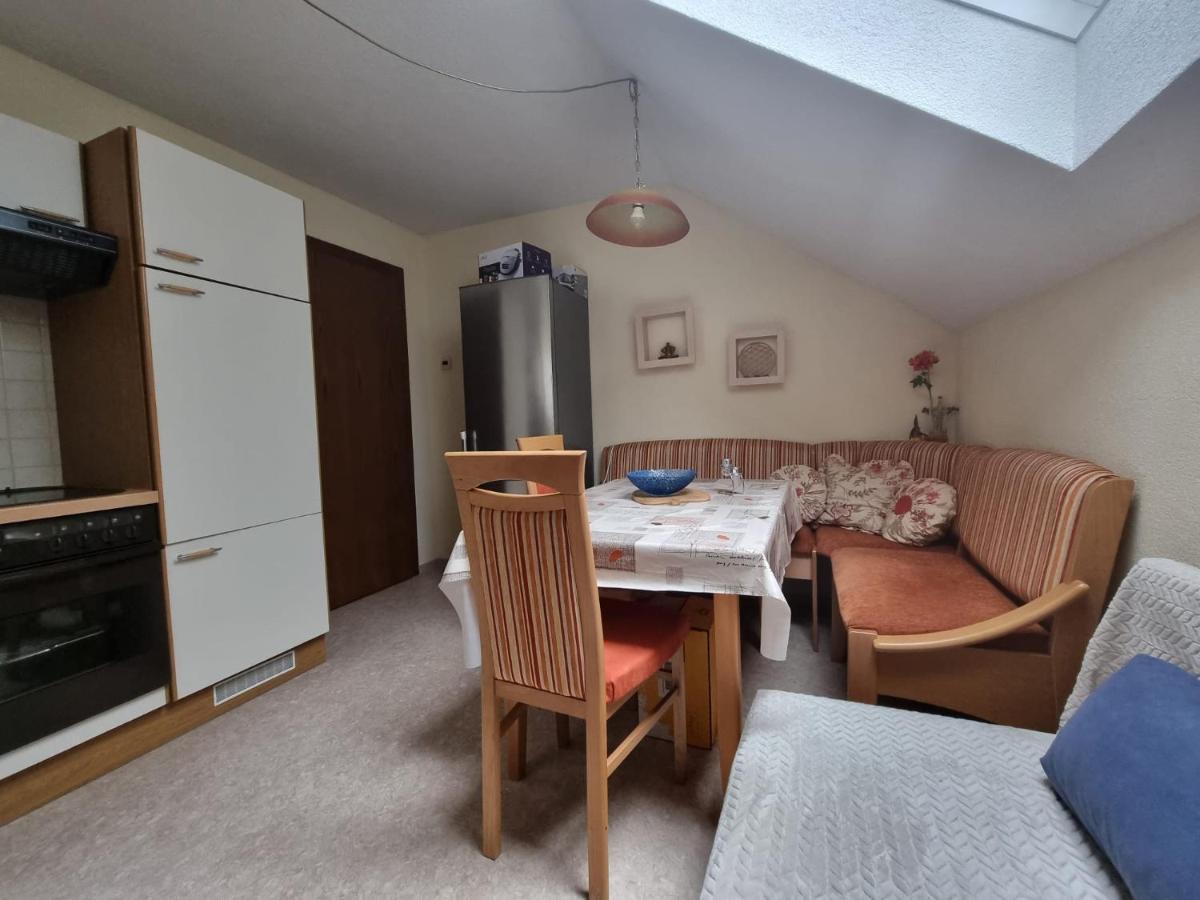 Haus Flora - Ferienwohnung Bodensdorf Kültér fotó