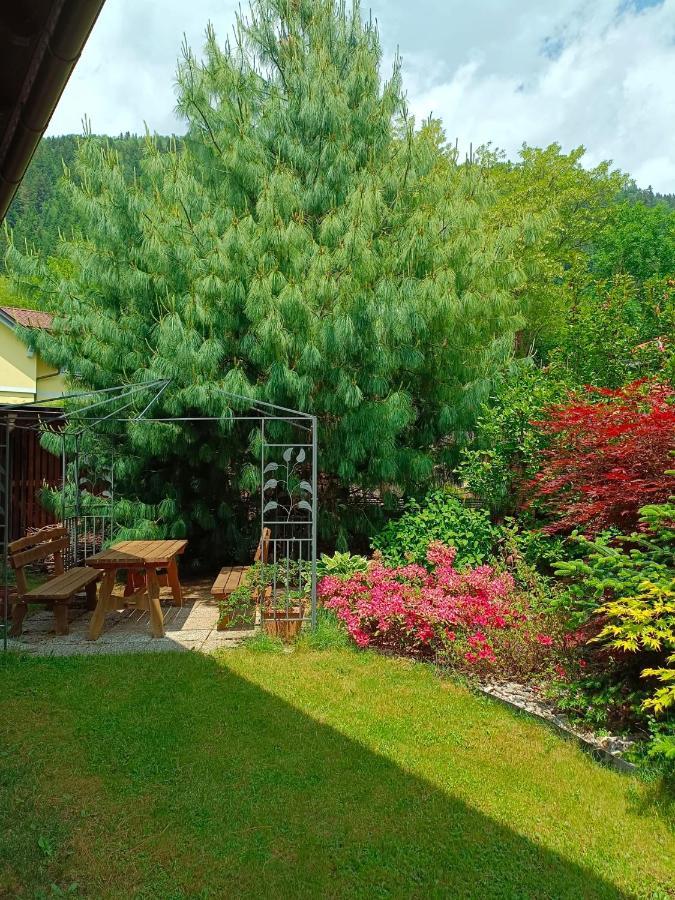 Haus Flora - Ferienwohnung Bodensdorf Kültér fotó