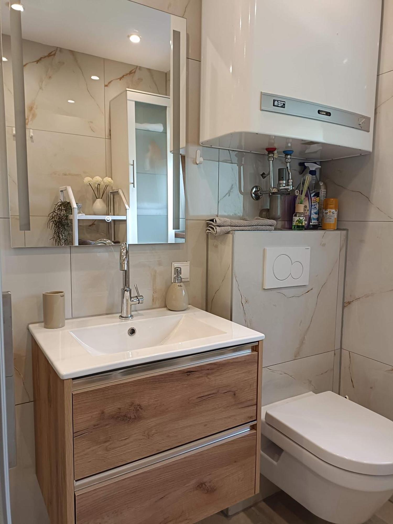 Haus Flora - Ferienwohnung Bodensdorf Kültér fotó